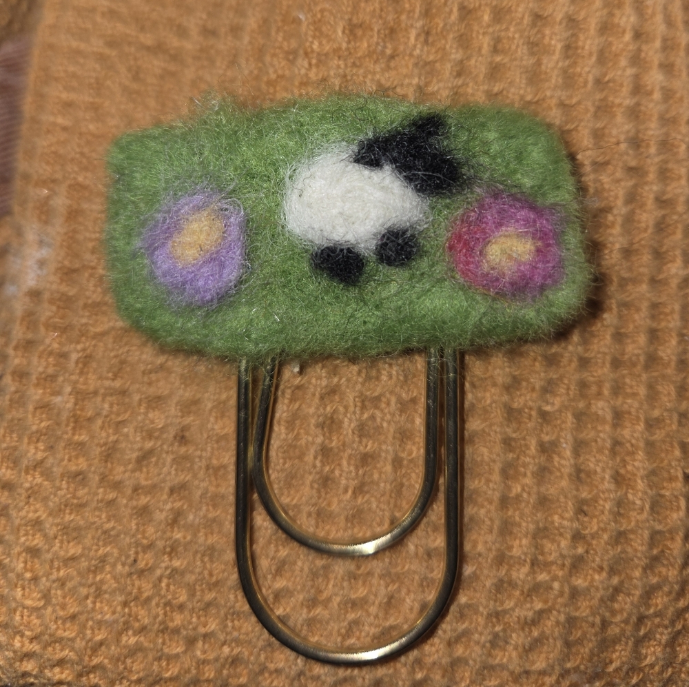 Book Clip With Sheep